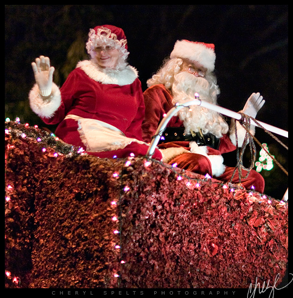 Fallbrook Christmas Parade // Photo: Cheryl Spelts